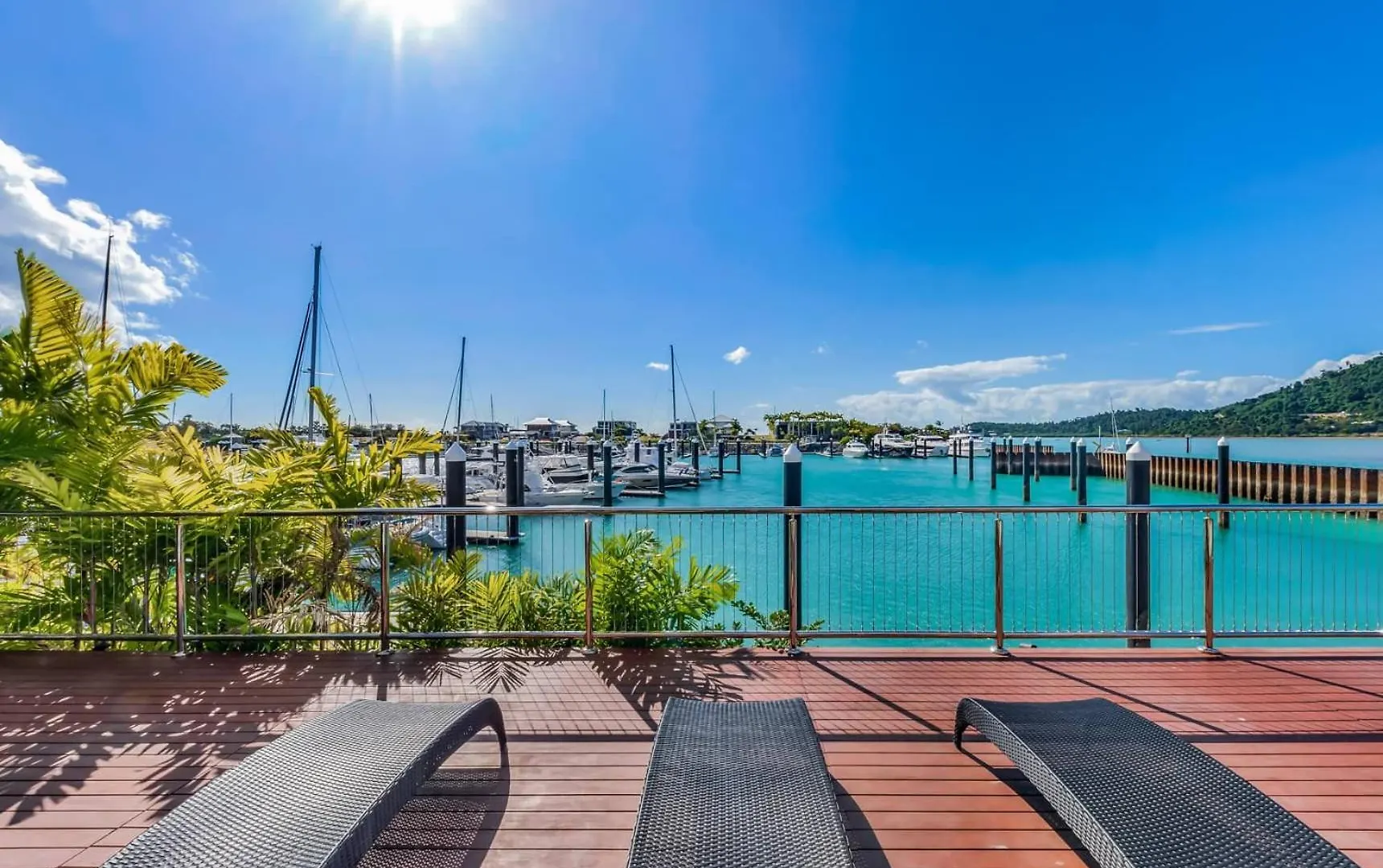 Holiday home Airlie Beach Marina-Front Luxury At 10 The Cove Australia